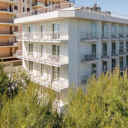 Hotel Velia Grottammare Exterior photo