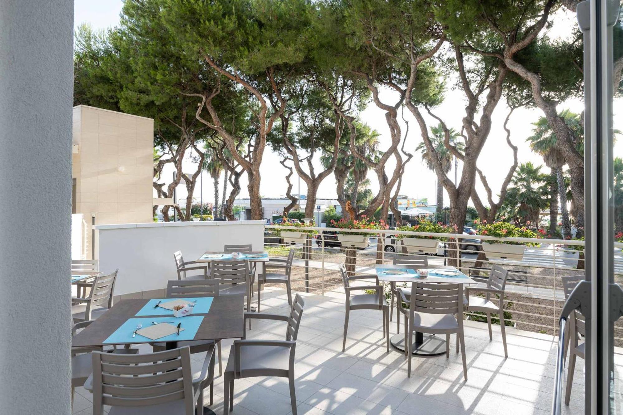 Hotel Velia Grottammare Exterior photo