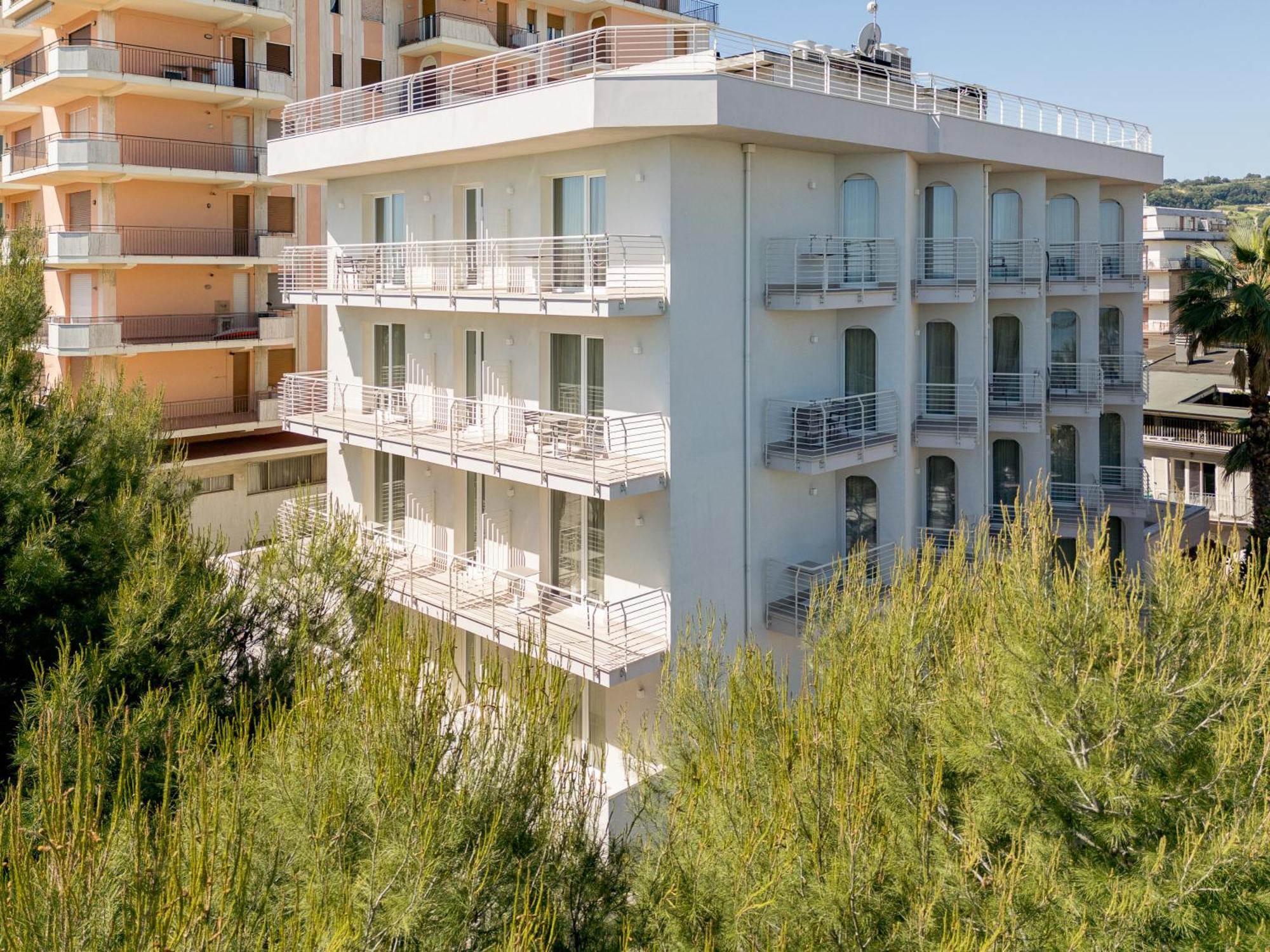 Hotel Velia Grottammare Exterior photo